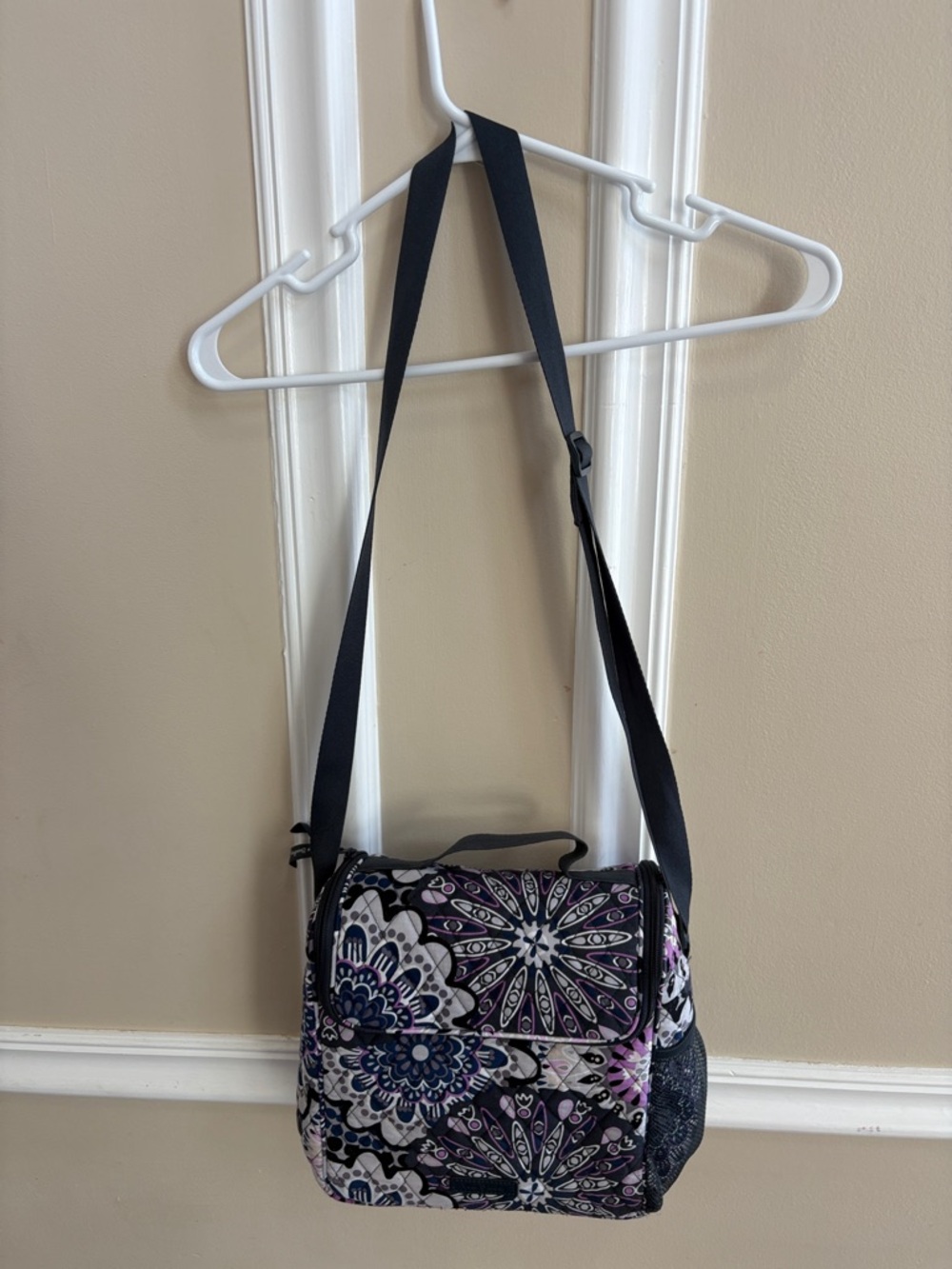 Vera Bradley Purple navy and White Quilted Floral lunchbox